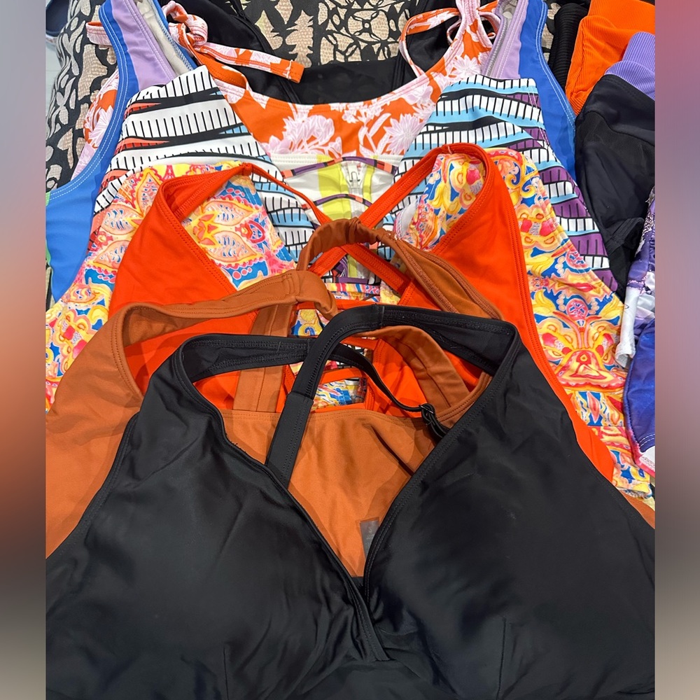 Bundle of 8 bikini tops 2x-3x